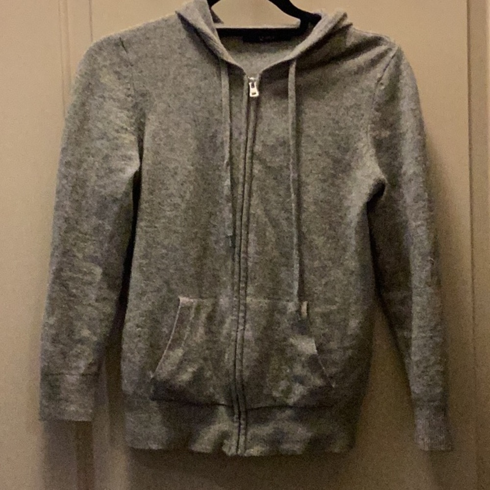 QUINCE cashmere zip hoodie.